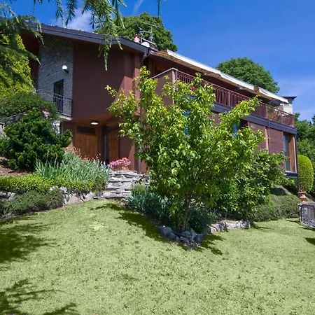 Sleeps 6 Pool Wifi *