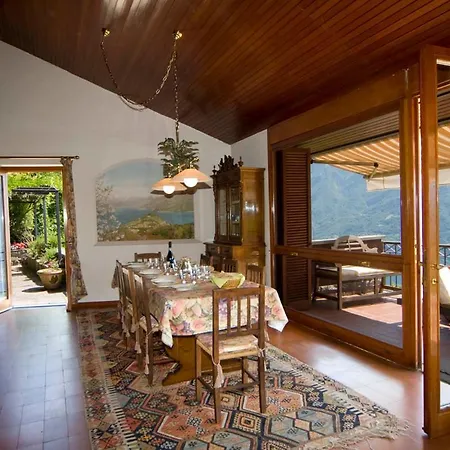 Sleeps 6 Pool Wifi Βίλα